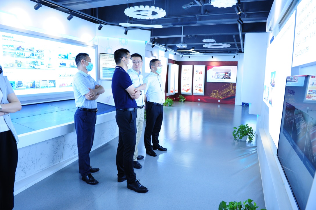 C:\Users\zhang\Desktop\20220802上海电气核电集团与雁栖湖基础制造技术研究院工作交流照片\20220802上海电气核电集团与雁栖湖基础制造技术研究院工作交流照片\DSC_9402.JPG