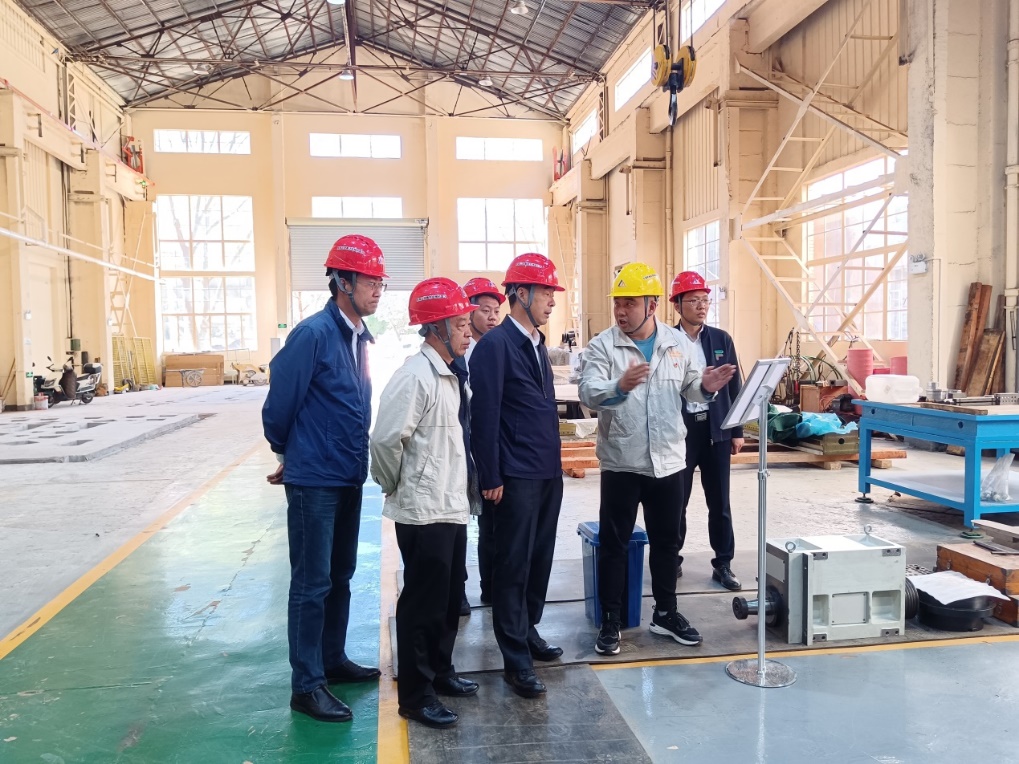 C:\Users\Administrator\AppData\Local\Temp\WeChat Files\fe8c76f76f850ed99b3a406439bed12.jpg